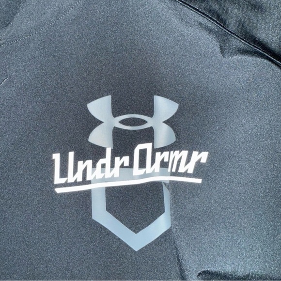 Under Armour Black Baseball Shirt - Picture 3 of 3